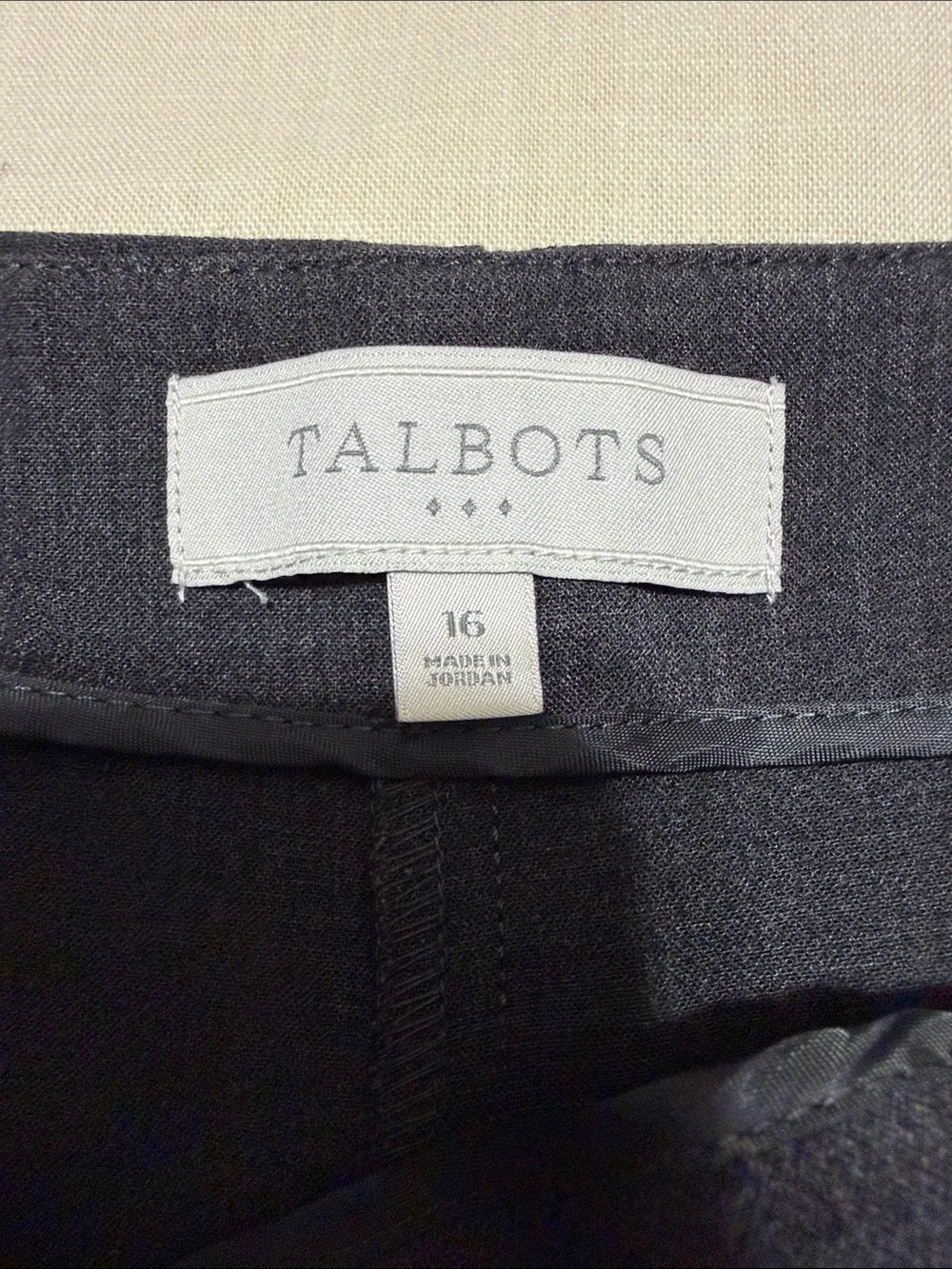 Talbots Women's Gray Straight-Leg Trousers, Side Zipper Entry. Size 16. - Picture 7 of 12
